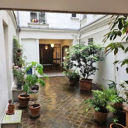 Entier 2p Apartment Paris